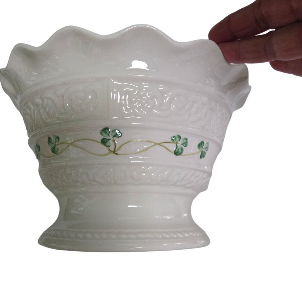 Balleek Pottery Ireland Tara Collection Celtic Knot Chamrock Compote